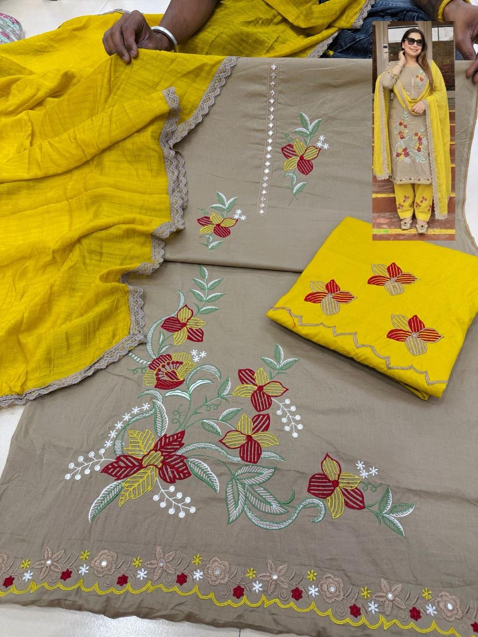 MOUSE CONTRAST BOUTIQUE SUIT