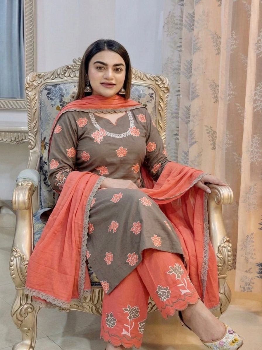 Contrast embroidery suit
