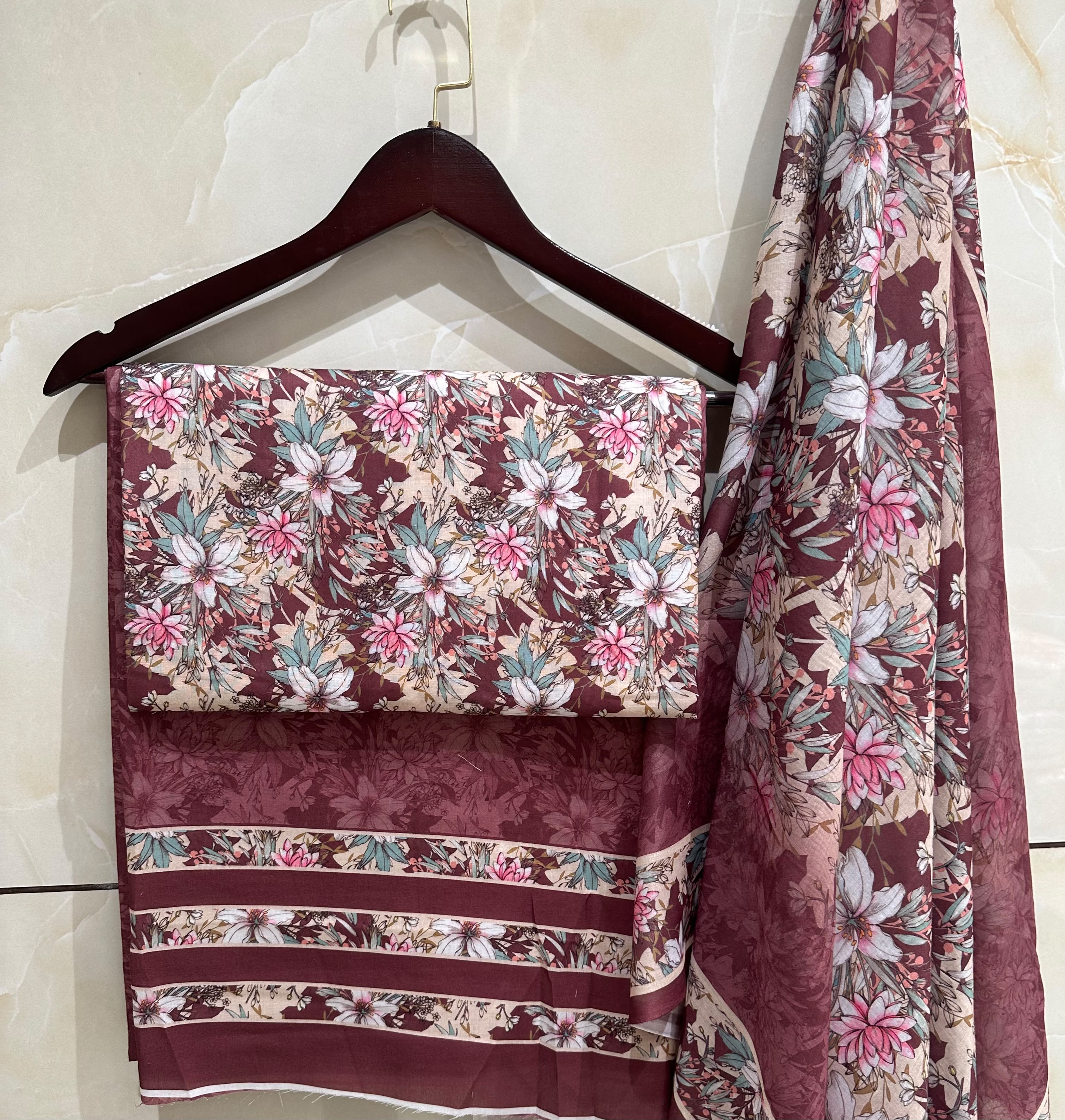 PRINT WITH BOTTOM DESIGN
