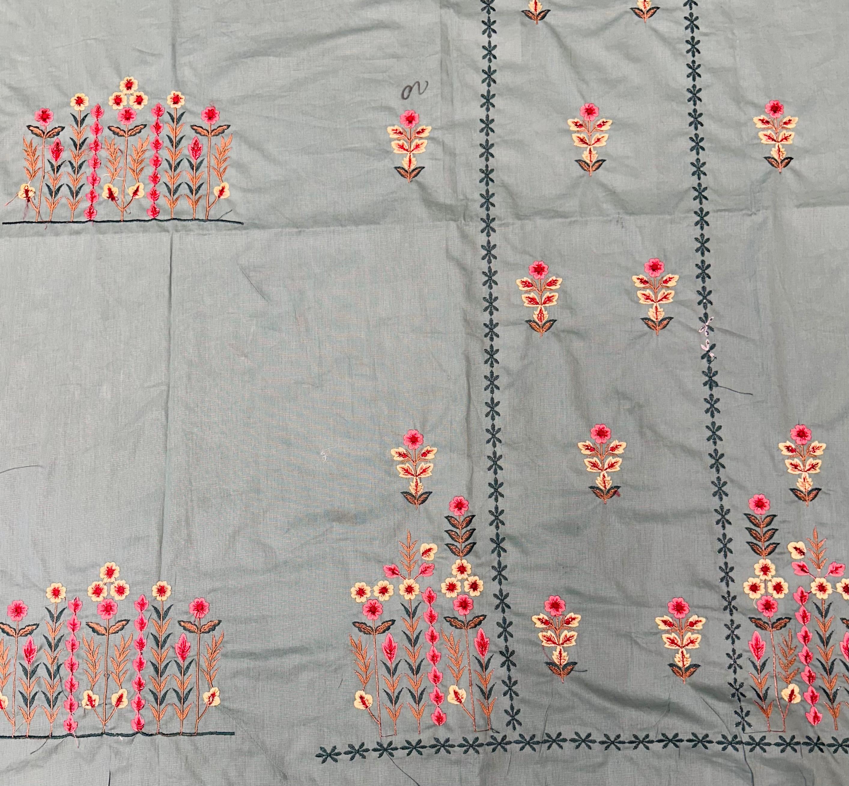 COTTON SUIT EMBROIDERED 6