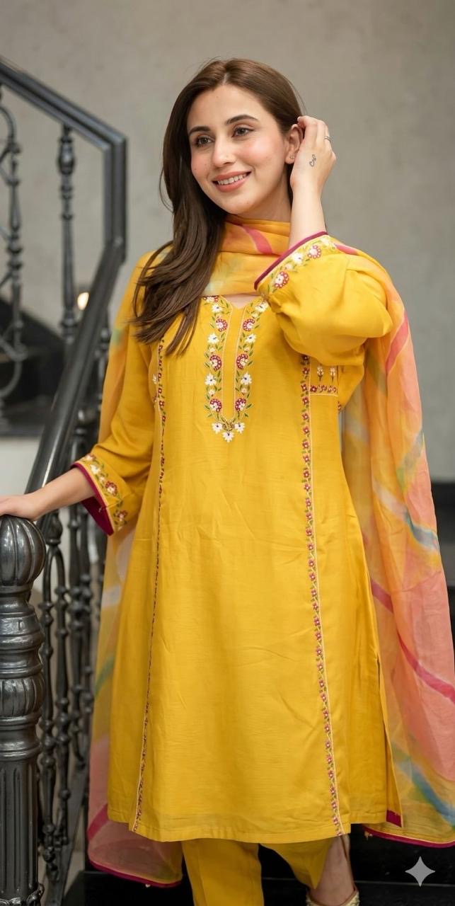 YELLOW BOUTIQUE SUIT