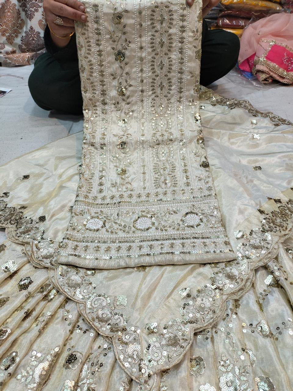 LEHNGA SUIT