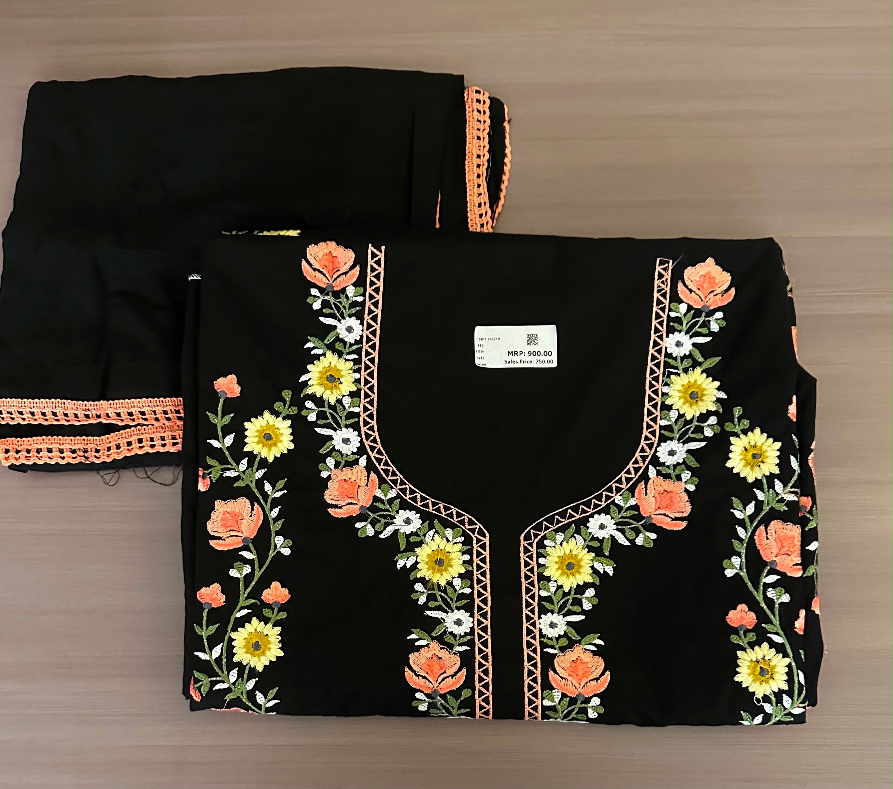 Embroidery suits