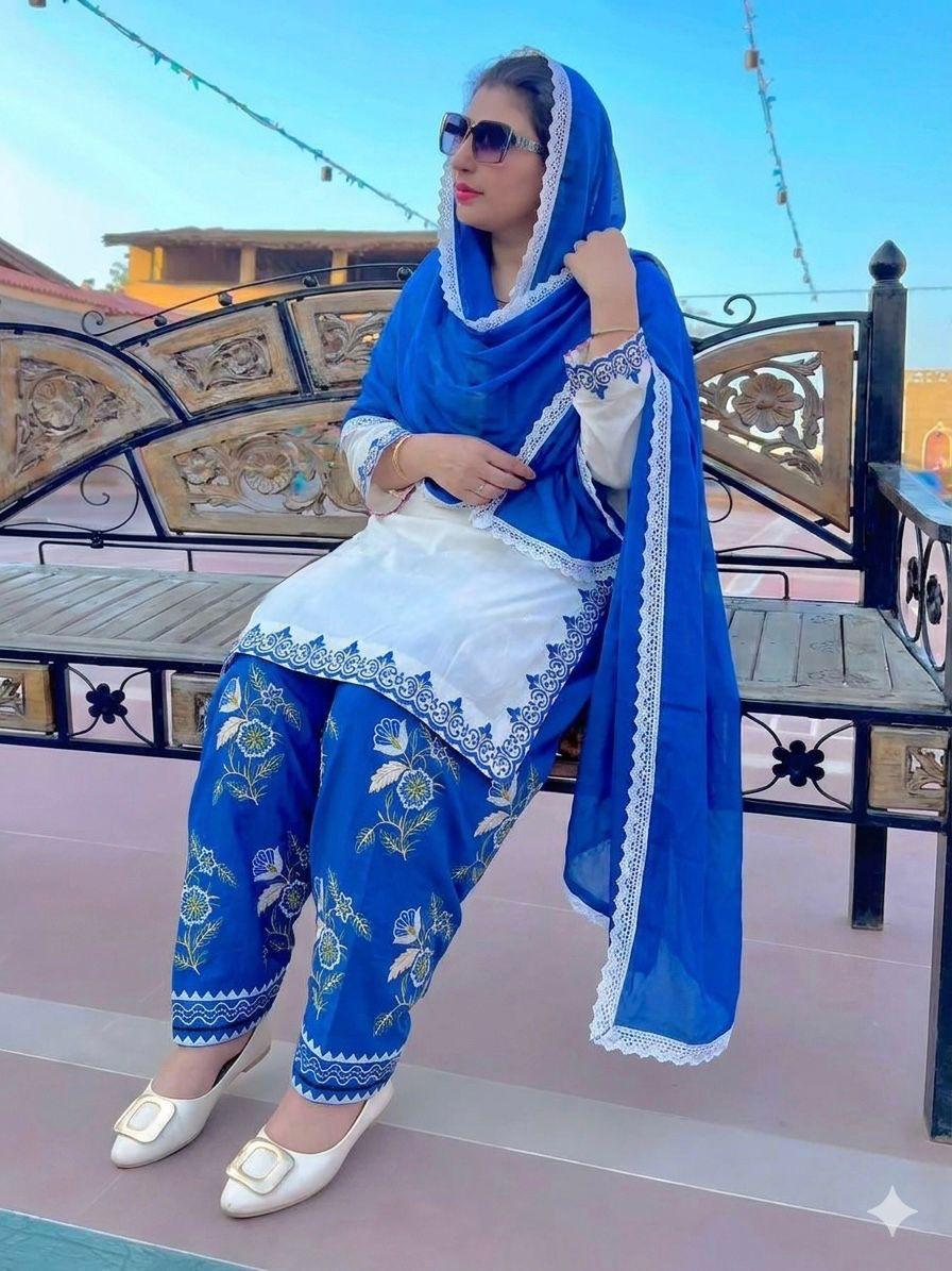 Cotton contrast suits