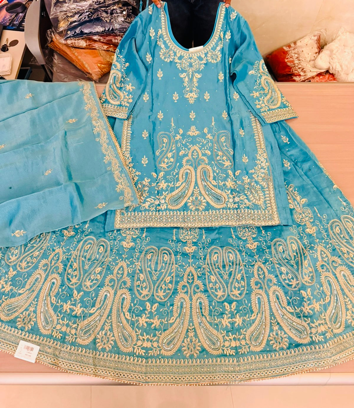 HEAVY SHIMMER LEHNGA SUIT