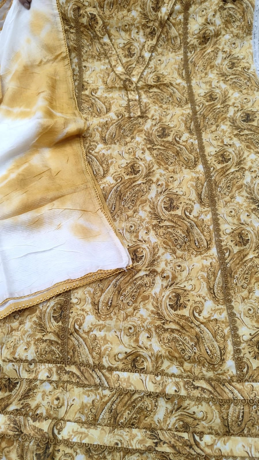 Print with lace
