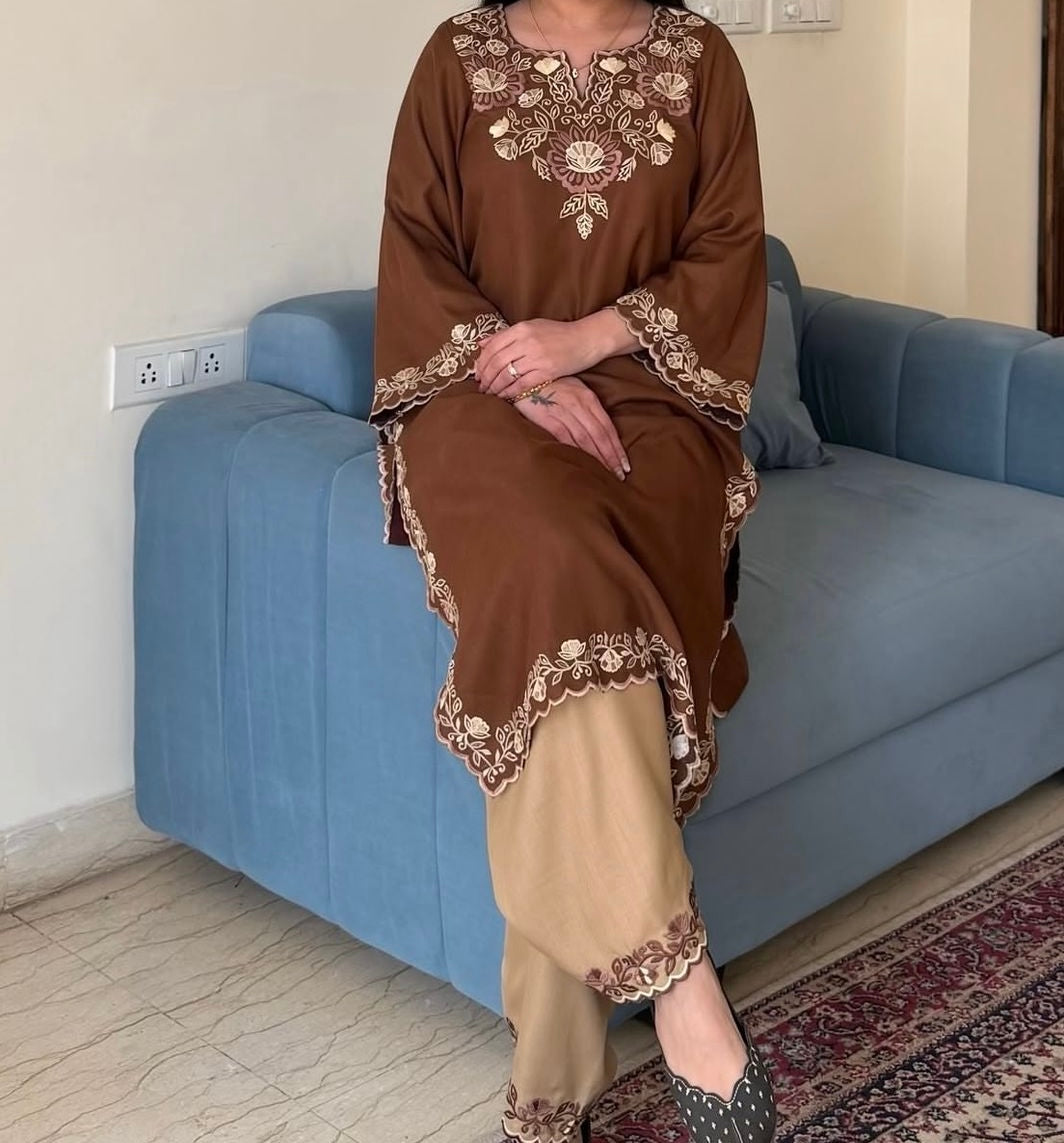 BROWN BOUTIQUE SUIT